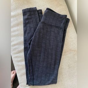 🍋Lululemon Dark Grey Patterned Full Length Leggings- Sz. 6